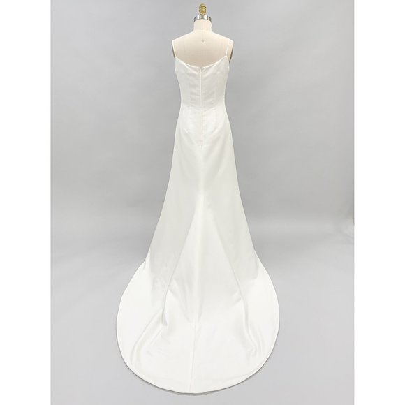 US Bridal Size 4 (EU size 8) - Simple Satin Sheath gown with spaghetti Straps - Picture 4 of 6